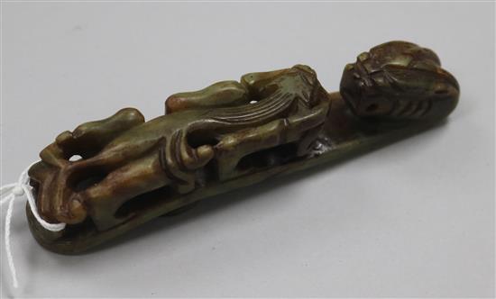 A Chinese hardstone dragon belt hook